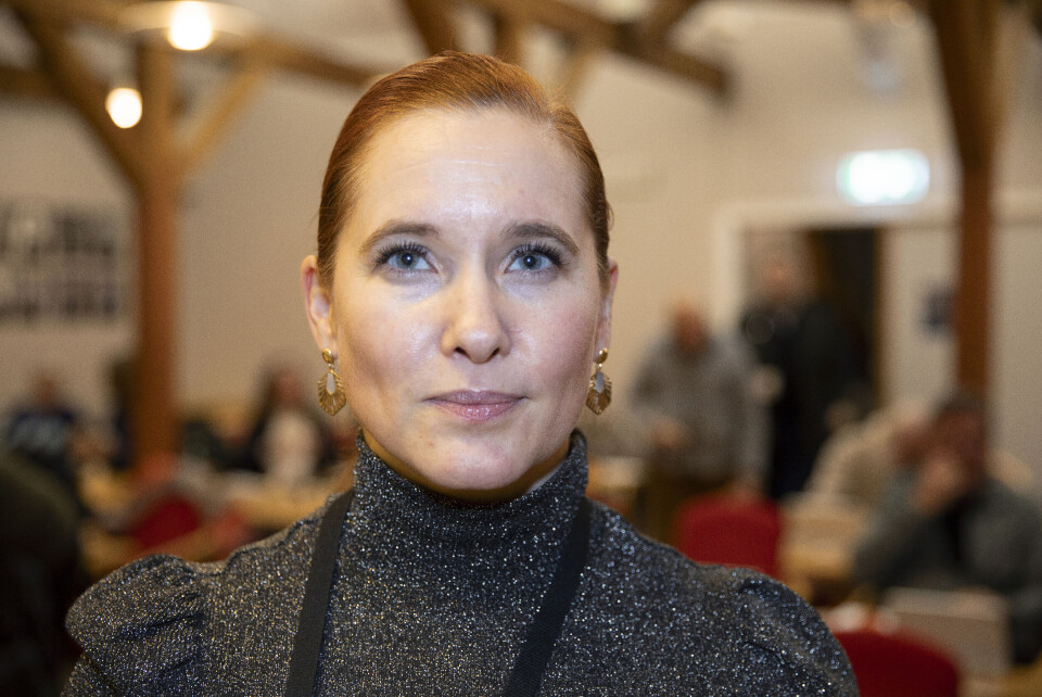– Tullete å diskutere tariffoppgjøret i åpent møte Ordfører Charlotte Therkelsen (Rødt) mener debatten rundt KS-heftet om lønnsoppgjøret er en fin anledning til å vise fram skillelinjene i arbeidsgiverpolitikken.