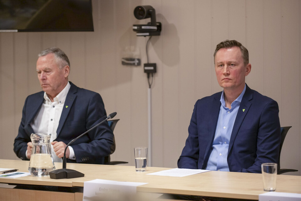 Ordfører Frode Revhaug (t.v.) og kommunedirektør Endre Skjervø under en pressekonferanse om overgrepssaken 25. januar. Ordfører Frode Revhaug (t.v.) og kommunedirektør Endre Skjervø under en pressekonferanse om overgrepssaken 25. januar.