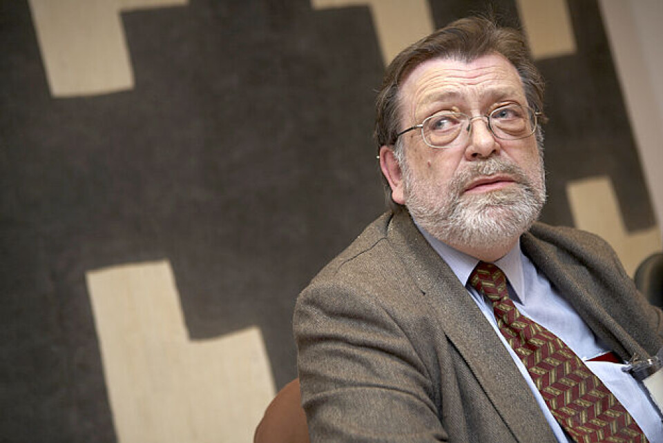 Frank Aarebrot peker på at det er vanlig at valgvinnerne fortsette framgangen også etter valget, mens valgtaperne fortsetter nedover. Arkivfoto: Ole Morten Melgård Frank Aarebrot peker på at det er vanlig at valgvinnerne fortsette framgangen også etter valget, mens valgtaperne fortsetter nedover. Arkivfoto: Ole Morten Melgård