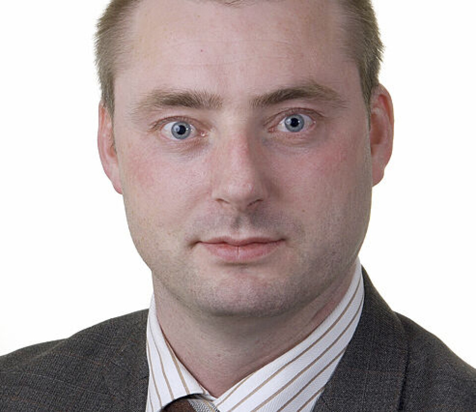 – Jeg er lei av at en stor gruppe mennesker stigmatiseres og stenges ute fra arbeidslivet, sier Robert Eriksson (Frp), leder av Stortingets arbeids- og sosialkomité. Foto: Stortinget – Jeg er lei av at en stor gruppe mennesker stigmatiseres og stenges ute fra arbeidslivet, sier Robert Eriksson (Frp), leder av Stortingets arbeids- og sosialkomité. Foto: Stortinget