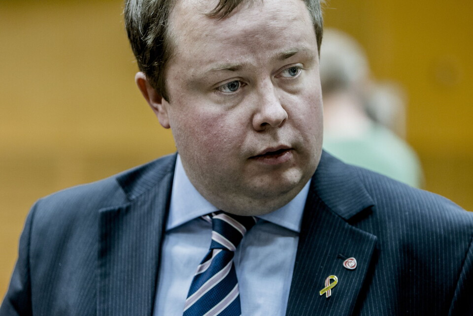 Oslo 20120511. fredag informerte helse- og omsorgsminister Anne-Grete Strøm-Erichsen om forslag til Stortinget om endringer i psykisk helsevernloven for å øke sikkerheten. Statssekretær Robin Kåss. Foto: Krister Sørbø / NTB scanpix Oslo 20120511. fredag informerte helse- og omsorgsminister Anne-Grete Strøm-Erichsen om forslag til Stortinget om endringer i psykisk helsevernloven for å øke sikkerheten. Statssekretær Robin Kåss. Foto: Krister Sørbø / NTB scanpix