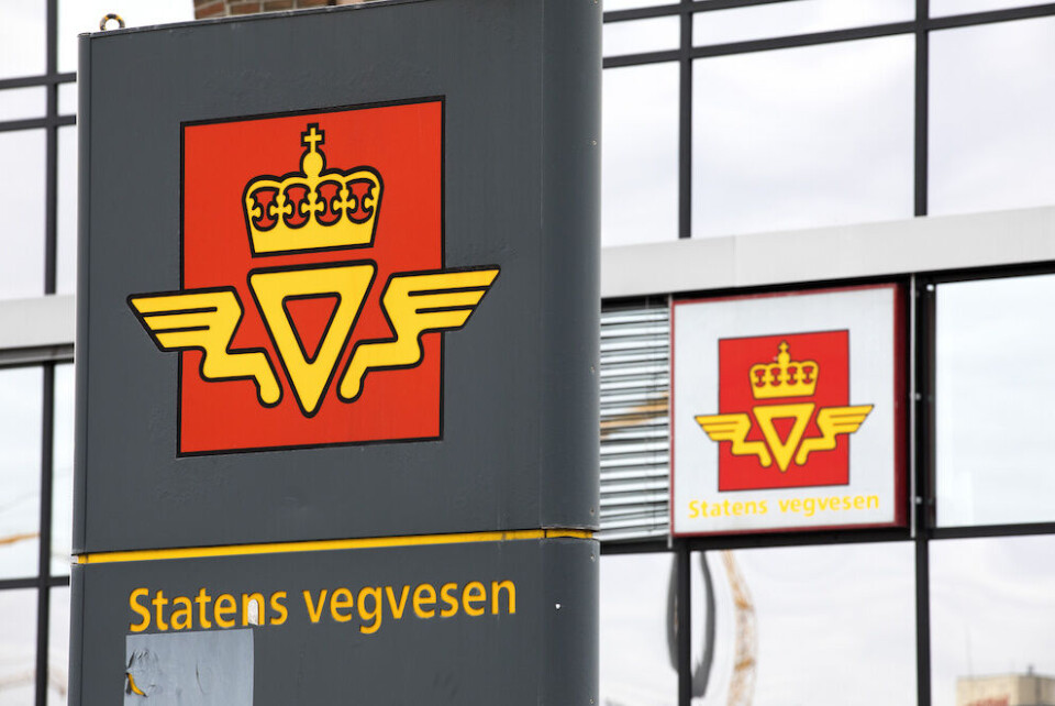 Hele budsjettrammen som Statens Vegvesen har brukt til fylkesveiadministrasjon, bør overføres til fylkene, mener Kommunal Rapport. Foto: Gorm Kallestad, NTB scanpix Hele budsjettrammen som Statens Vegvesen har brukt til fylkesveiadministrasjon, bør overføres til fylkene, mener Kommunal Rapport. Foto: Gorm Kallestad, NTB scanpix