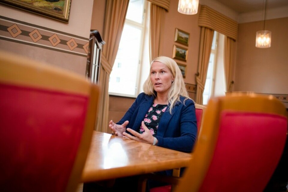 Skien-ordfører Hedda Foss Five (Ap), som er i fødselspermisjon, får et mistillitsforslag mot seg neste uke. Det burde ikke vært fremmet, mener kommentator Jan Inge Krossli. Arkivfoto: Joakim S. Enger Skien-ordfører Hedda Foss Five (Ap), som er i fødselspermisjon, får et mistillitsforslag mot seg neste uke. Det burde ikke vært fremmet, mener kommentator Jan Inge Krossli. Arkivfoto: Joakim S. Enger