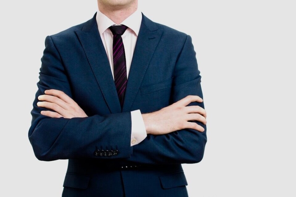 Er rådmannen i noen situasjoner ut fra en autoritetstro tankegang unndratt fra et tilstrekkelig kritisk blikk på habilitet, spør Kjetil Kvammen. Illustrasjonsfoto: Colourbox Er rådmannen i noen situasjoner ut fra en autoritetstro tankegang unndratt fra et tilstrekkelig kritisk blikk på habilitet, spør Kjetil Kvammen. Illustrasjonsfoto: Colourbox