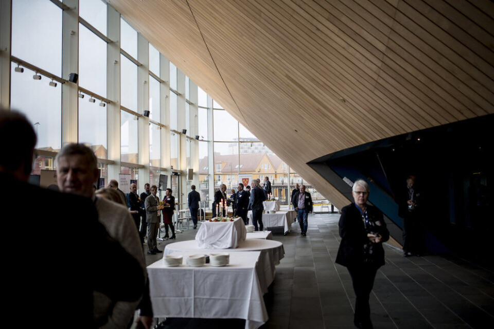Kommunereformen var elefanten i kulturhuset Kildens luftige, vakre foajé, skriver Jan Inge Krossli. Foto: Magnus K. Bjørke Kommunereformen var elefanten i kulturhuset Kildens luftige, vakre foajé, skriver Jan Inge Krossli. Foto: Magnus K. Bjørke
