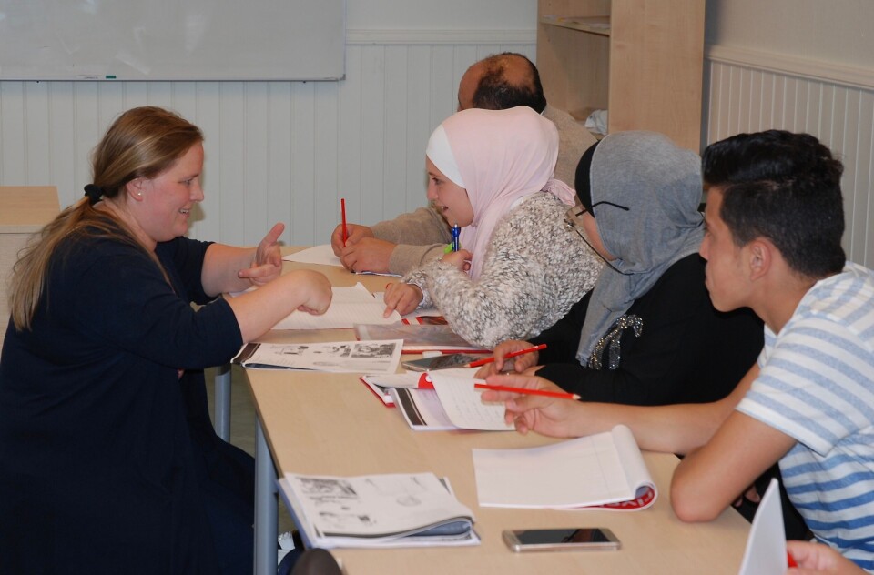 Hvor godt flyktningene lærer norsk, avhenger ikke bare av skoletilbudet, men også av hvilken skolebakgrunn de har fra før, samt alder, opprinnelsesland, kjønn og helsemessige forhold, påpeker Nina Gran. Illustrasjonsfoto: Ragnhild Sved Hvor godt flyktningene lærer norsk, avhenger ikke bare av skoletilbudet, men også av hvilken skolebakgrunn de har fra før, samt alder, opprinnelsesland, kjønn og helsemessige forhold, påpeker Nina Gran. Illustrasjonsfoto: Ragnhild Sved