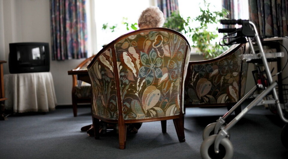 Vi mener at demens er en så alvorlig og spesiell sykdom at alle kommuner må ha demensteam eller interkommunale demensteam, skriver Lisbet Rugtvedt. Illustrasjonsfoto: Frank May, NTB scanpix Vi mener at demens er en så alvorlig og spesiell sykdom at alle kommuner må ha demensteam eller interkommunale demensteam, skriver Lisbet Rugtvedt. Illustrasjonsfoto: Frank May, NTB scanpix