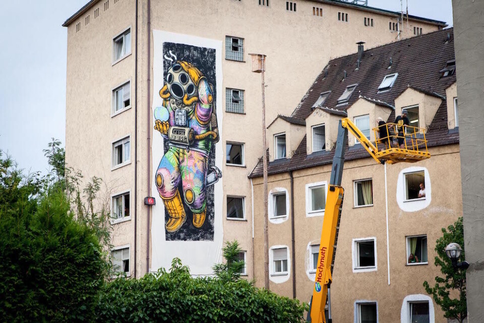 Nedslitt aldershjem ble hotell, kulturhus og asylboliger i Augsbug. Foto: Wolfgang Reiserer, Grandhotel Cosmopolis Augsburg Nedslitt aldershjem ble hotell, kulturhus og asylboliger i Augsbug. Foto: Wolfgang Reiserer, Grandhotel Cosmopolis Augsburg