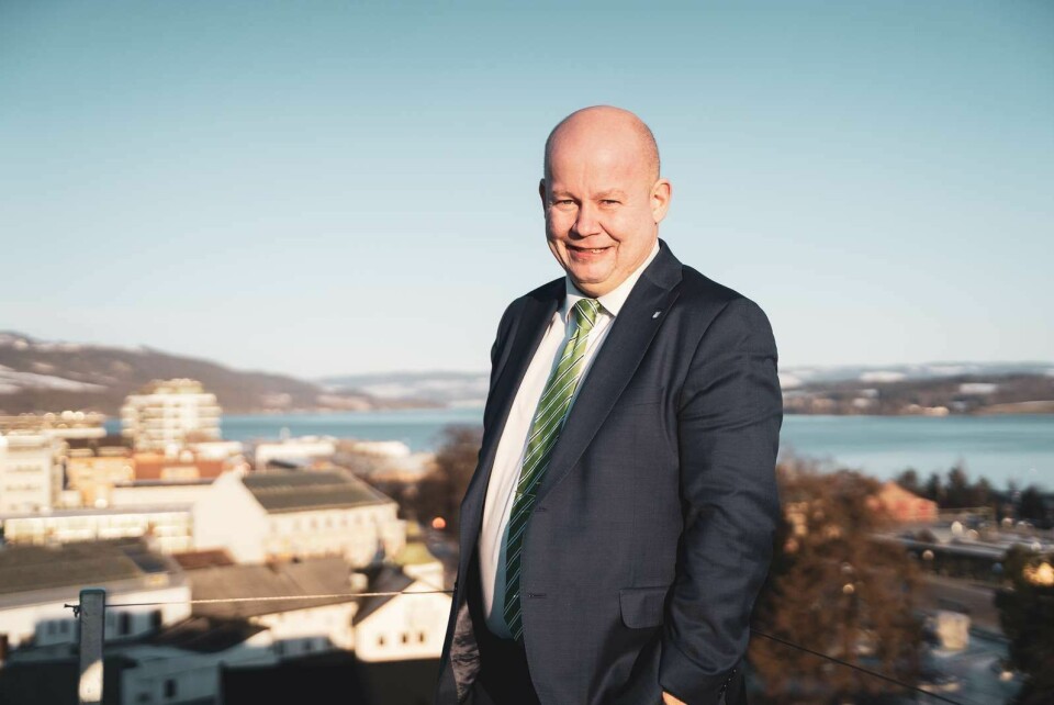 Det er viktig at vi forsøker å holde hjulene i gang. En foreløpig rapport fra 1. april viser at vi kan vente oss en skattesvikt på bortimot 60 millioner kroner i år hvis dette fortsetter, forteller ordfører Torvild Sveen (Sp). Det er viktig at vi forsøker å holde hjulene i gang. En foreløpig rapport fra 1. april viser at vi kan vente oss en skattesvikt på bortimot 60 millioner kroner i år hvis dette fortsetter, forteller ordfører Torvild Sveen (Sp).