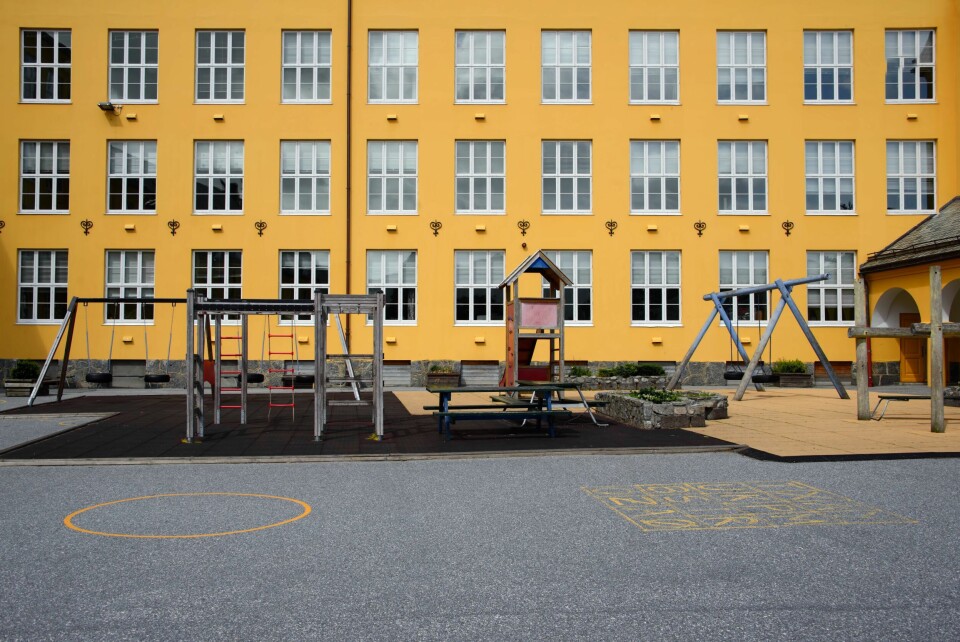 KS ber om at det legges opp til en felles nasjonal praksis for hel eller delvis gjenåpning av skoler og barnehager, med muligheter for lokal tilpasning. KS ber om at det legges opp til en felles nasjonal praksis for hel eller delvis gjenåpning av skoler og barnehager, med muligheter for lokal tilpasning.