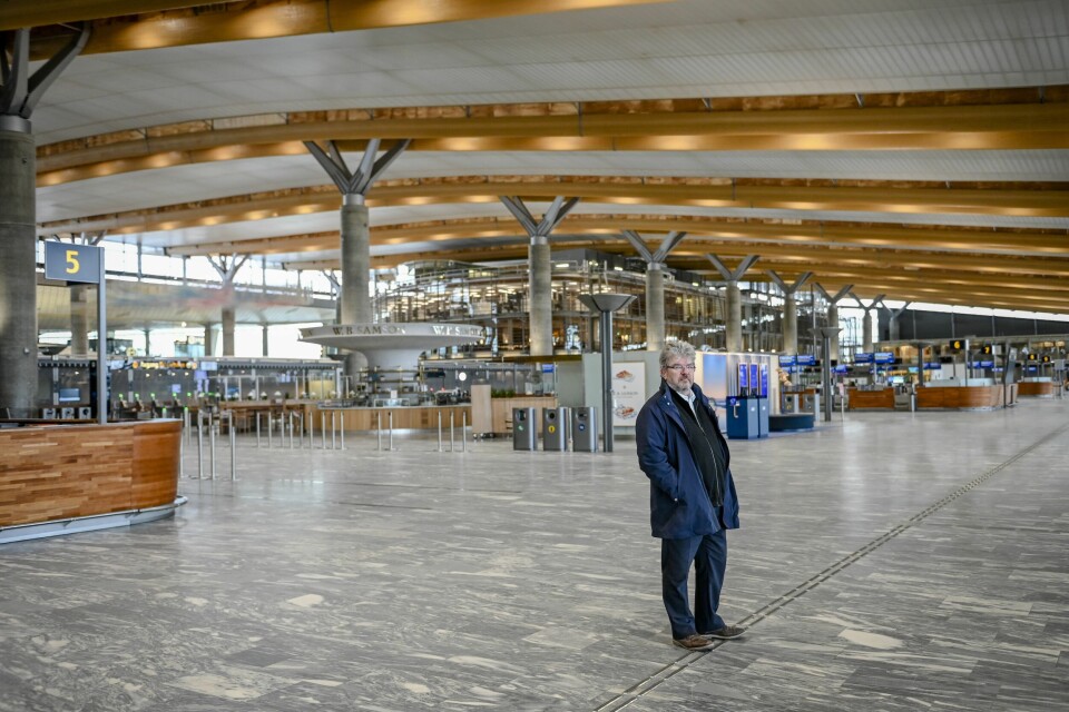 Flytransport er en næring hvor aktiviteten ikke skal øke noe særlig så lenge det er reiserestriksjoner. Det merker Nannestad-ordfører Hans Thue (Ap). Oslo lufthavn ligger på grensen mellom Nannestad og Ullensaker. Flytransport er en næring hvor aktiviteten ikke skal øke noe særlig så lenge det er reiserestriksjoner. Det merker Nannestad-ordfører Hans Thue (Ap). Oslo lufthavn ligger på grensen mellom Nannestad og Ullensaker.