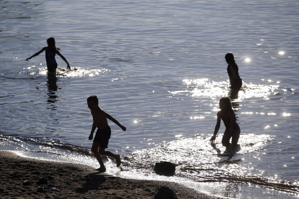 Etter kraftig nedbør er det så forurenset i Oslofjorden at kommunene rundt ber folk om ikke å bade. Illustrasjonsfoto fra Hvervenbukta i Oslofjorden. Foto: Håkon Mosvold Larsen / NTB scanpix Etter kraftig nedbør er det så forurenset i Oslofjorden at kommunene rundt ber folk om ikke å bade. Illustrasjonsfoto fra Hvervenbukta i Oslofjorden. Foto: Håkon Mosvold Larsen / NTB scanpix