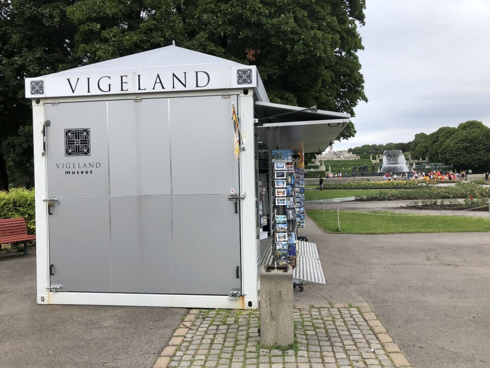 En kommunal kiosk i Vigelandsparken skal være satt opp uten tillatelse. Foto: Maria Lekve En kommunal kiosk i Vigelandsparken skal være satt opp uten tillatelse. Foto: Maria Lekve