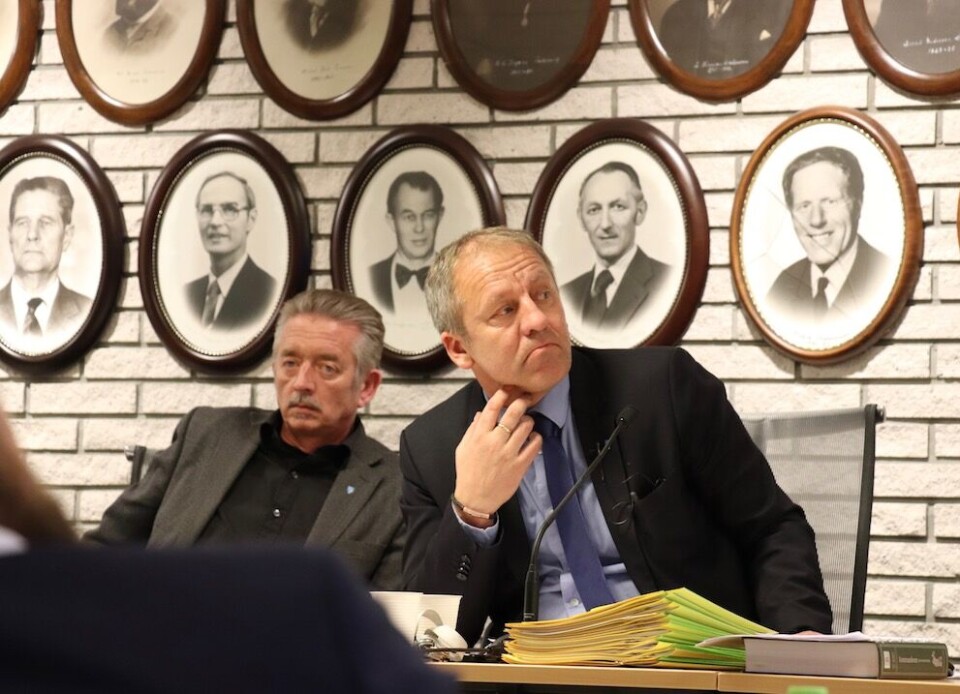 Ledelsen i Lenvik virker lite interessert i å erkjenne feil de selv har gjort. Her ser vi rådmann Bjørn Fredriksen (t.v.) og ordfører Geir-Inge Sivertsen (H). Foto: Lisa Rypeng Ledelsen i Lenvik virker lite interessert i å erkjenne feil de selv har gjort. Her ser vi rådmann Bjørn Fredriksen (t.v.) og ordfører Geir-Inge Sivertsen (H). Foto: Lisa Rypeng