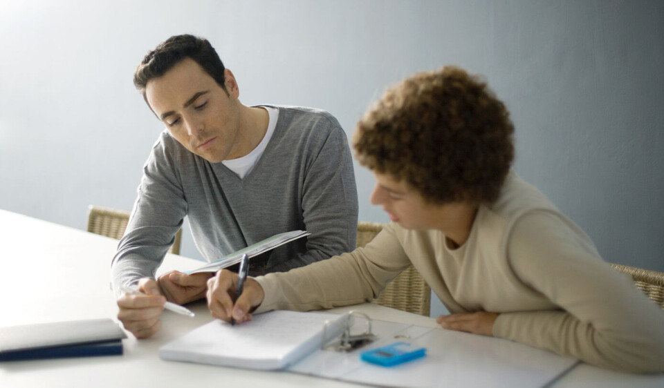 Et spekter av aktiviteter er i gang, blant annet trening i norsk. Illustrasjonsfoto: Colourbox.com Et spekter av aktiviteter er i gang, blant annet trening i norsk. Illustrasjonsfoto: Colourbox.com
