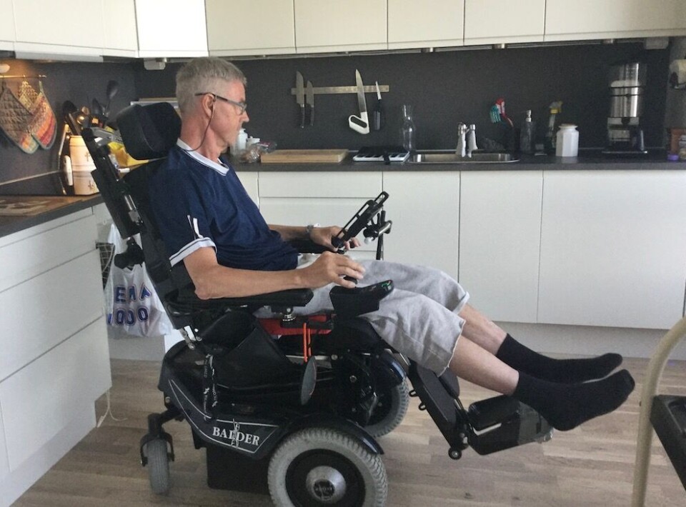 – Prøv kjøkkenarbeid sittende i en stor og klumpete rullestol framfor en ditto som du kan stå i, skriver Kjell Magne Enget. Foto: Privat – Prøv kjøkkenarbeid sittende i en stor og klumpete rullestol framfor en ditto som du kan stå i, skriver Kjell Magne Enget. Foto: Privat