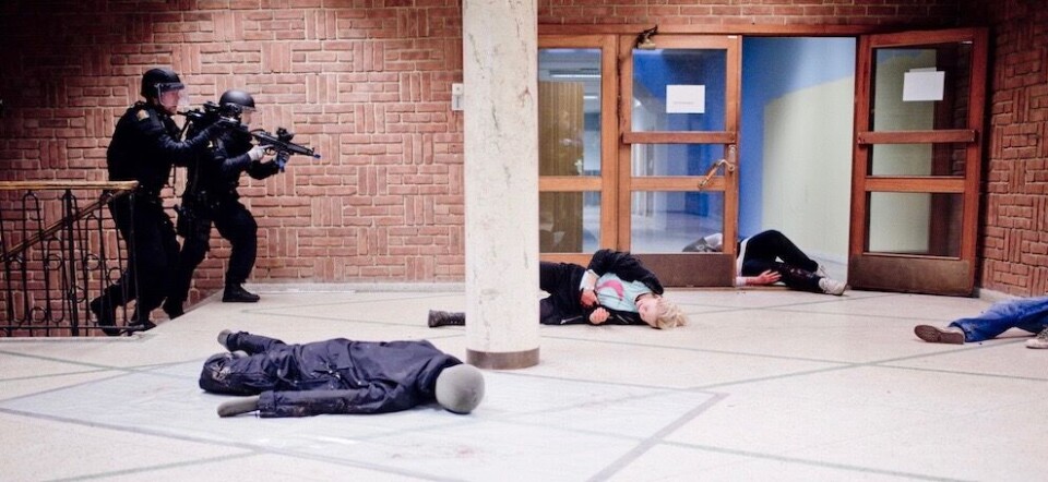 Samarbeid før krisen styrker samhandlingen under krisen, skriver debattantene. Bildet er fra en beredskapsøvelse på en skole i Oslo i 2012. Foto: Stian L. Solum, NTB scanpix Samarbeid før krisen styrker samhandlingen under krisen, skriver debattantene. Bildet er fra en beredskapsøvelse på en skole i Oslo i 2012. Foto: Stian L. Solum, NTB scanpix