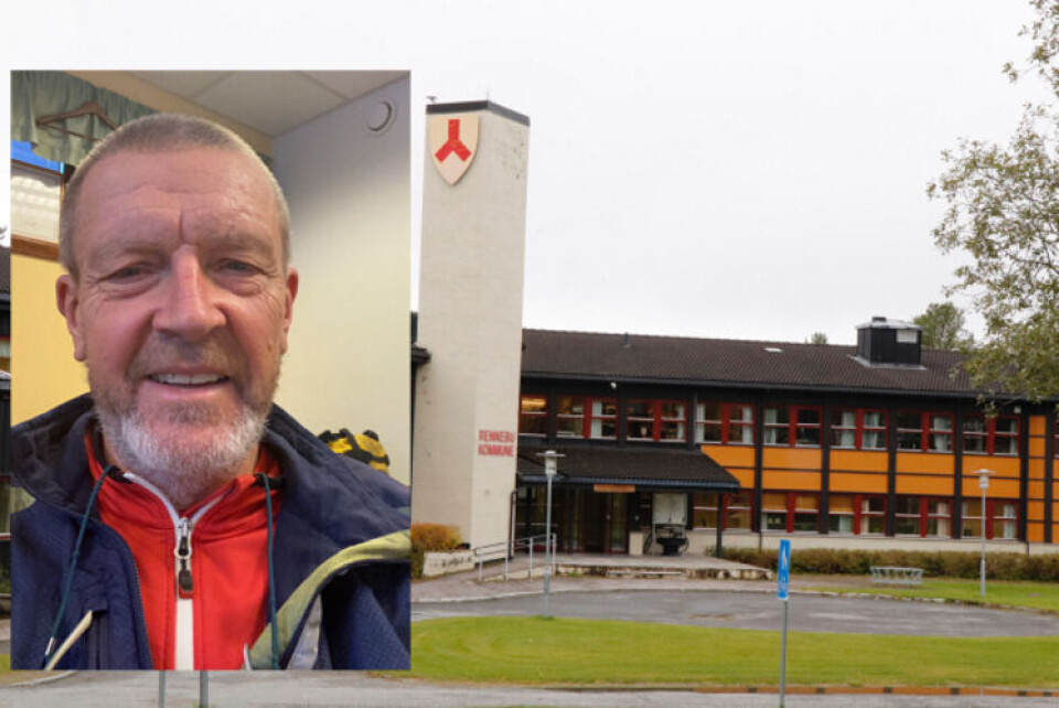 Kommuneoverlege Arne Opdahl i hyttekommunen Rennebu mener han setter i gang de tiltak han må for å beskytte innbyggerne mot koronasmitte. Kommuneoverlege Arne Opdahl i hyttekommunen Rennebu mener han setter i gang de tiltak han må for å beskytte innbyggerne mot koronasmitte.