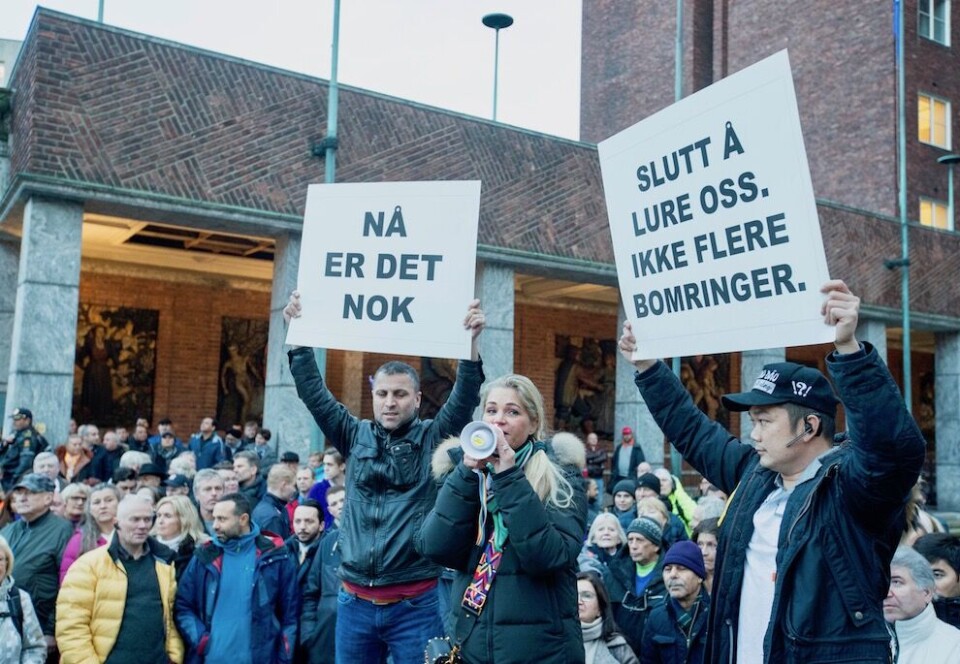 Det marsjeres mot bompenger i byer landet rundt. Bildet er fra en demonstrasjon i Oslo i fjor høst. Foto: Terje Pedersen, NTB scanpix Det marsjeres mot bompenger i byer landet rundt. Bildet er fra en demonstrasjon i Oslo i fjor høst. Foto: Terje Pedersen, NTB scanpix