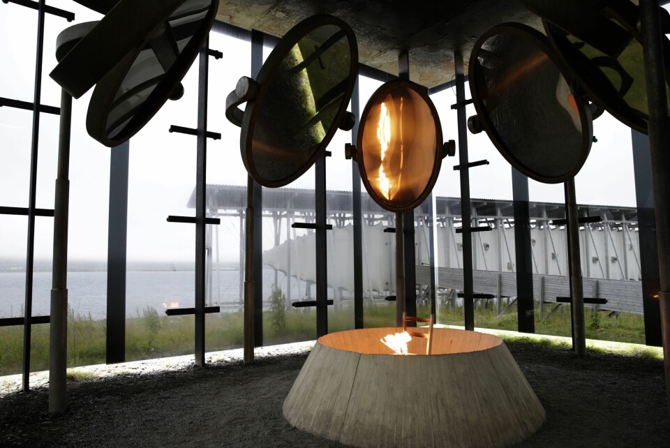 Steilneset minnested er et minnesmerke over ofrene for overgrepene under heksebrenningene i Vardø. Monumentet er reist på det stedet hvor hekseofringene skjedde, Steilneset på Vardøya. Steilneset minnested er et minnesmerke over ofrene for overgrepene under heksebrenningene i Vardø. Monumentet er reist på det stedet hvor hekseofringene skjedde, Steilneset på Vardøya.