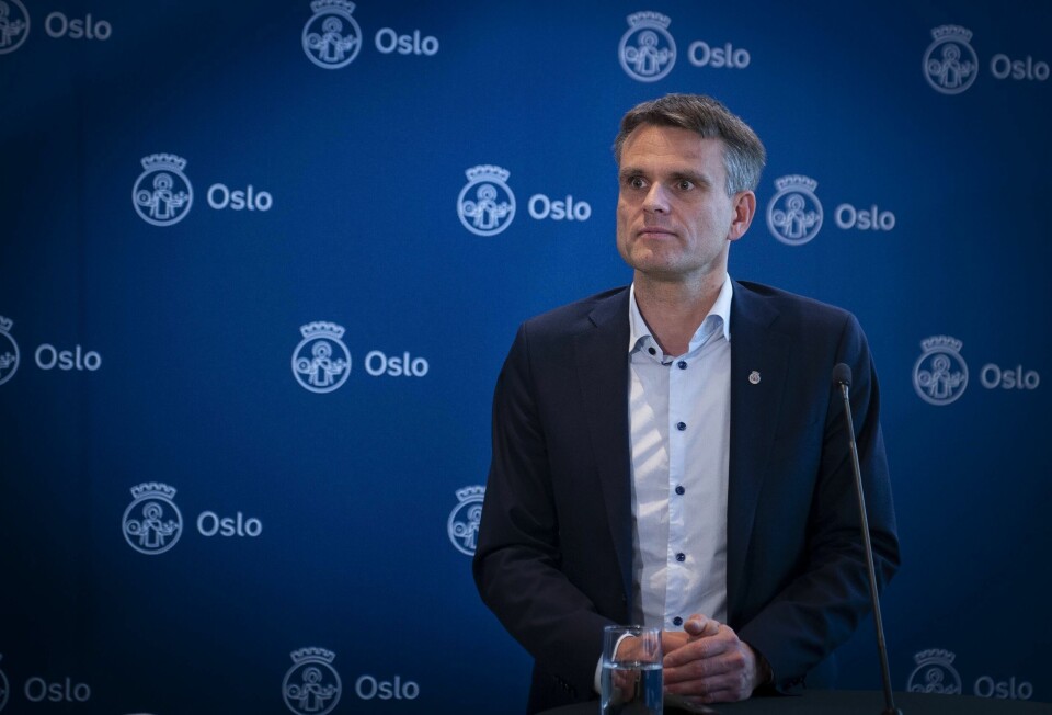 Finansbyråd Einar Wilhelmsen sier at kommunen foreløpig ikke har bestemt seg for om de vil vedta boten fra Arbeidstilsynet. Finansbyråd Einar Wilhelmsen sier at kommunen foreløpig ikke har bestemt seg for om de vil vedta boten fra Arbeidstilsynet.