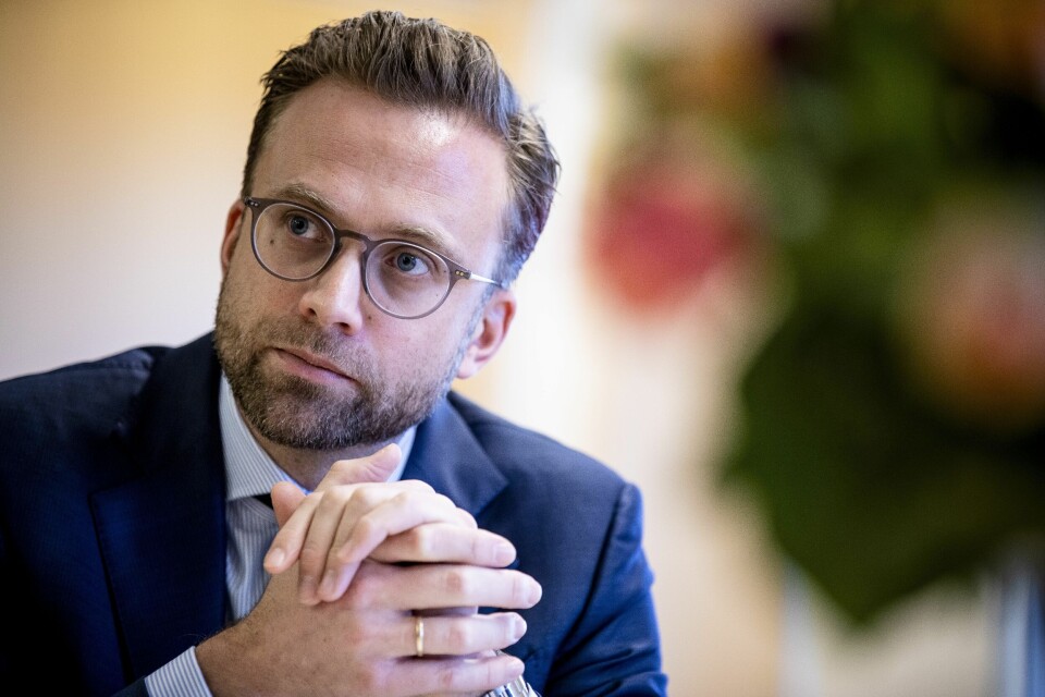 Kommunal- og moderniseringsminister Nikolai Astrup (H) ber kommunene raske på med søknader til Husbanken slik at flere kan få startlån. Kommunal- og moderniseringsminister Nikolai Astrup (H) ber kommunene raske på med søknader til Husbanken slik at flere kan få startlån.