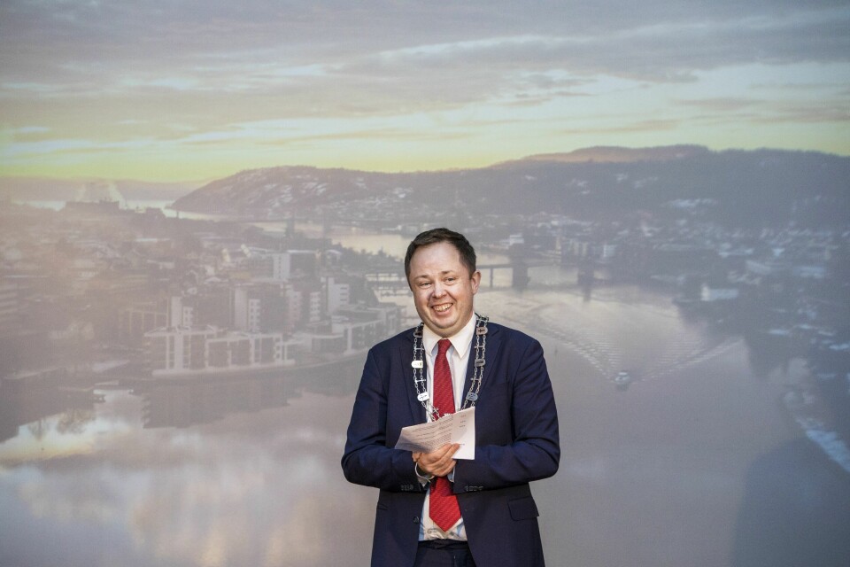 Ordfører Robin Kåss i Porsgrunn krever at Klima- og miljødepartementet dekker advokatutgiftene deres i forbindelse med et innsynskrav. Ordfører Robin Kåss i Porsgrunn krever at Klima- og miljødepartementet dekker advokatutgiftene deres i forbindelse med et innsynskrav.