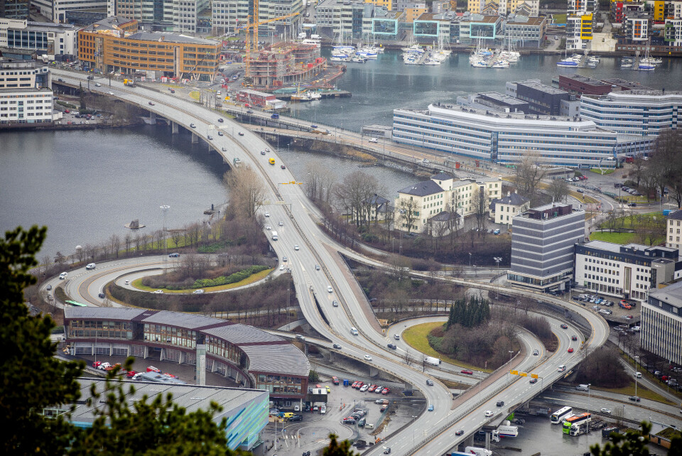 I Oslo, Bergen (bildet) og Trondheim blir nesten all strømmen brukt i bygninger. I planleggingen av strømnettet er det derfor avgjørende å ha god oversikt over tilstanden til bygningsmassen, skriver forskere ved SINTEF Community. I Oslo, Bergen (bildet) og Trondheim blir nesten all strømmen brukt i bygninger. I planleggingen av strømnettet er det derfor avgjørende å ha god oversikt over tilstanden til bygningsmassen, skriver forskere ved SINTEF Community.