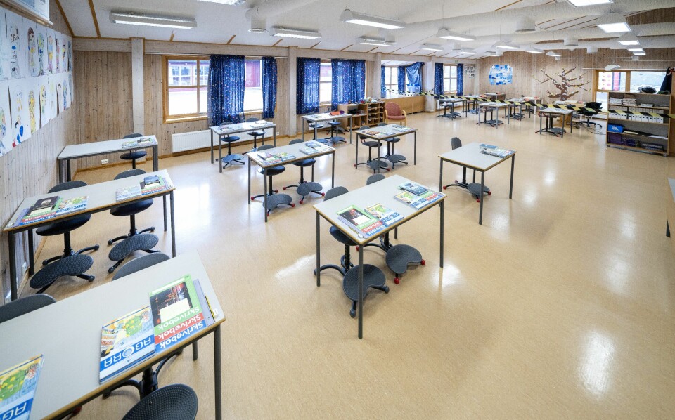 Det var mandag koronasmitte på minst 140 skoler over hele landet. Det var mandag koronasmitte på minst 140 skoler over hele landet.