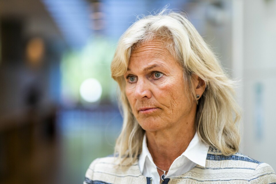 Når de nåværende korona-tiltakene går ut 14. januar, bør neste steg være en plan for gjenåpning, og det første som må oppheves, er skjenkestoppen. Det krever Krohn Devold på vegne at de 3.500 medlemsbedriftene innen reiseliv over hele landet. Når de nåværende korona-tiltakene går ut 14. januar, bør neste steg være en plan for gjenåpning, og det første som må oppheves, er skjenkestoppen. Det krever Krohn Devold på vegne at de 3.500 medlemsbedriftene innen reiseliv over hele landet.