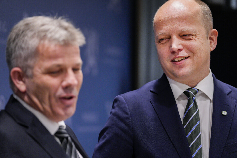 Finansminister Trygve Slagsvold Vedum (Sp) (t.h.) og fiskeri- og havminister Bjørnar Skjæran (Ap). Finansminister Trygve Slagsvold Vedum (Sp) (t.h.) og fiskeri- og havminister Bjørnar Skjæran (Ap).