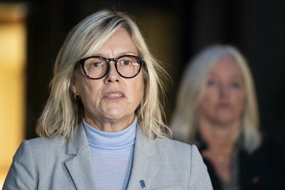 Leder i Norsk Lektorlag, Helle Christin Nyhuus, mener kunnskapsminister Tonje Brenna (Ap) må komme med tydeligere føringer for hvordan skolene skal forholde seg til kunstig intelligens. Leder i Norsk Lektorlag, Helle Christin Nyhuus, mener kunnskapsminister Tonje Brenna (Ap) må komme med tydeligere føringer for hvordan skolene skal forholde seg til kunstig intelligens.