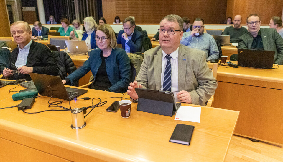 Ordfører Kjartan Berland har betalt tilbake alt han har belastet kommunens kredittkort, måned for måned. Han erkjenner imidlertid å ha opptrådt feil.