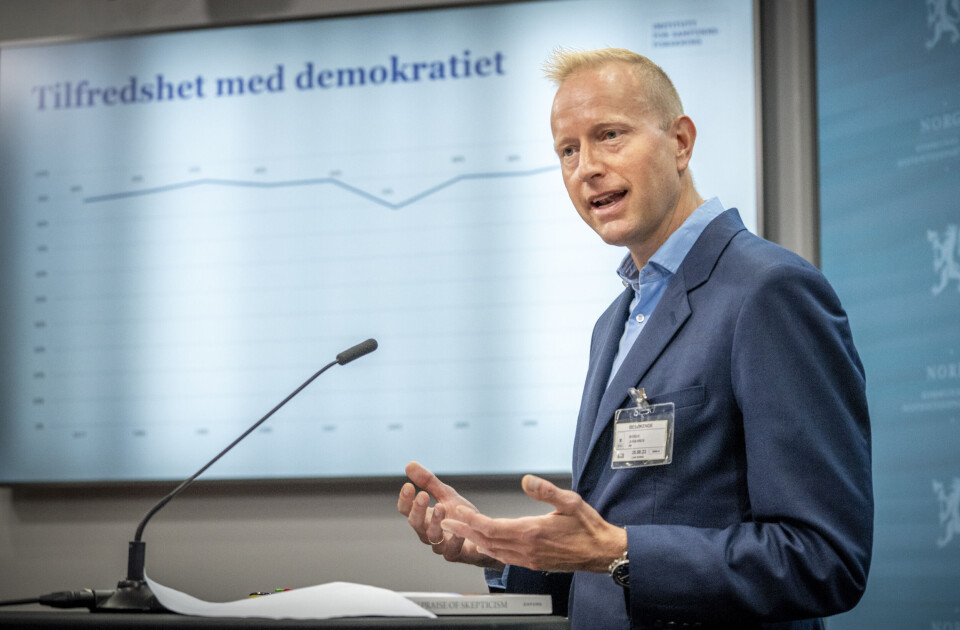Jonas Gahr Støre sitter trygt, tross det dårlige valgresultatet for Ap, mener valgforsker Johannes Bergh. – Det er ikke noe klart alternativ som prøver å ta over, sier han. Jonas Gahr Støre sitter trygt, tross det dårlige valgresultatet for Ap, mener valgforsker Johannes Bergh. – Det er ikke noe klart alternativ som prøver å ta over, sier han.