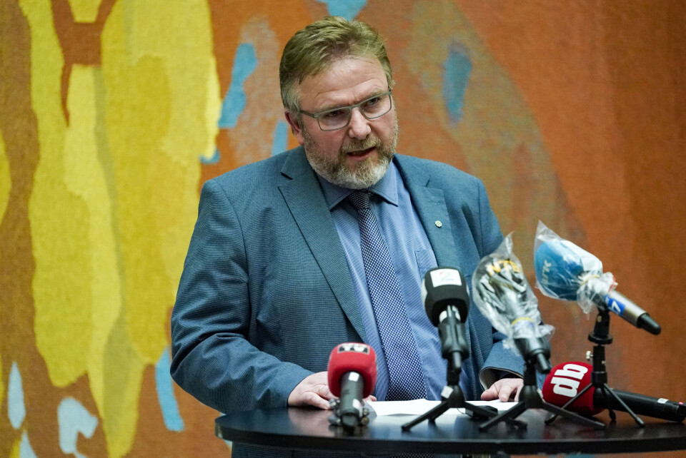 Sps forsvarspolitiske talsperson, Bengt Fasteraune sier forsvarsplanen som blir lagt fram fredag, vil inneholde en storstilt satsing på å bygge opp distriktene. Sps forsvarspolitiske talsperson, Bengt Fasteraune sier forsvarsplanen som blir lagt fram fredag, vil inneholde en storstilt satsing på å bygge opp distriktene.