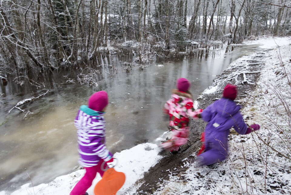 For barn som vokser opp i risiko for å oppleve fattigdom er følelsen av å kunne være med på det samme som andre viktig. Foto: Gorm Kallestad / NTB scanpix For barn som vokser opp i risiko for å oppleve fattigdom er følelsen av å kunne være med på det samme som andre viktig. Foto: Gorm Kallestad / NTB scanpix