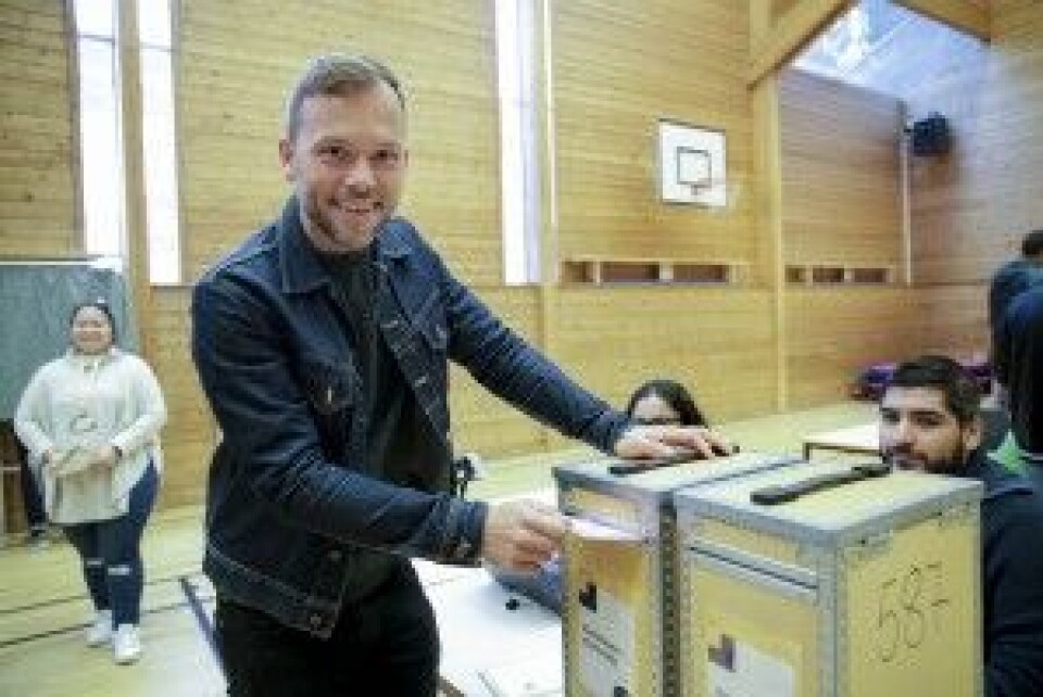 SV-leder Audun Lysbakken avlegger stemme på Hallagerbakken skole.Foto: Vidar Ruud / NTB scanpix SV-leder Audun Lysbakken avlegger stemme på Hallagerbakken skole.Foto: Vidar Ruud / NTB scanpix
