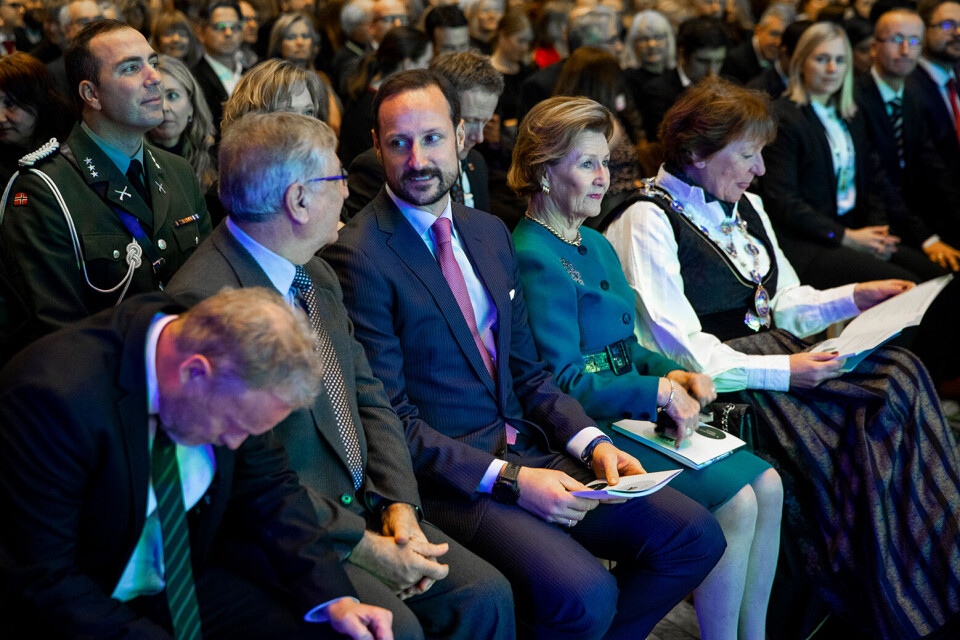 Kronprins Haakon og dronning Sonja var æresgjester under en høytidelig seremoni i Oslo rådhus for å markere at Oslo er europeisk miljøhovedstad i 2019. Foto: Tore Meek / NTB scanpix Kronprins Haakon og dronning Sonja var æresgjester under en høytidelig seremoni i Oslo rådhus for å markere at Oslo er europeisk miljøhovedstad i 2019. Foto: Tore Meek / NTB scanpix