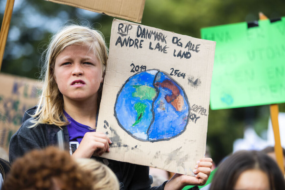 Skoleelever klimastreiker foran Stortinget i Oslo. Bildet ble tatt under en markering i august. Foto: Håkon Mosvold Larsen, NTB scanpix Skoleelever klimastreiker foran Stortinget i Oslo. Bildet ble tatt under en markering i august. Foto: Håkon Mosvold Larsen, NTB scanpix