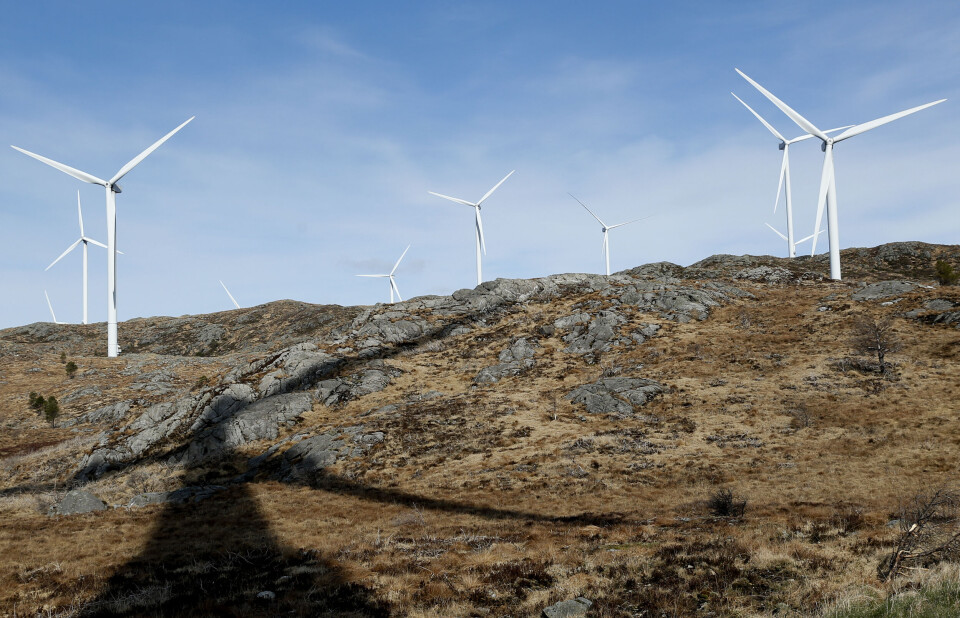 Noen av vindturbinene i Midtfjellet vindpark i Fitjar kommune. På Sørmarkfjellet i Flatanger og Osen kommuner i Trøndelag skal det også bygges vindpark. Foto: Jan Kåre Ness / NTB scanpix Noen av vindturbinene i Midtfjellet vindpark i Fitjar kommune. På Sørmarkfjellet i Flatanger og Osen kommuner i Trøndelag skal det også bygges vindpark. Foto: Jan Kåre Ness / NTB scanpix