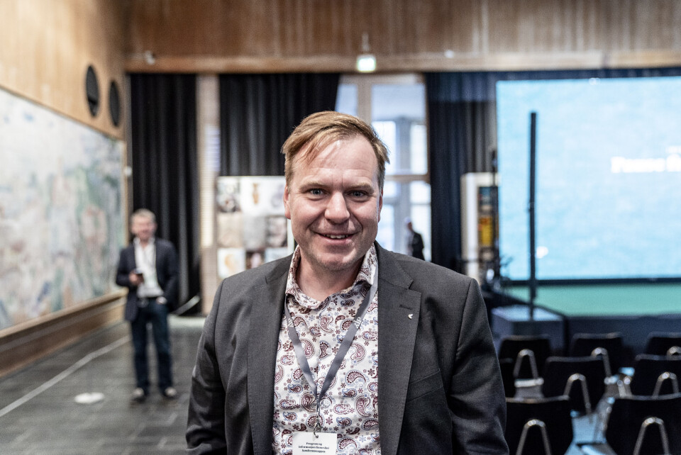 Ordfører Alfred Bjørlo (V) i Eid/Stad ble satt ut, da han fikk beskjed om at han er Årets kommuneprofil. Foto: Magnus Knutsen Bjørke Ordfører Alfred Bjørlo (V) i Eid/Stad ble satt ut, da han fikk beskjed om at han er Årets kommuneprofil. Foto: Magnus Knutsen Bjørke
