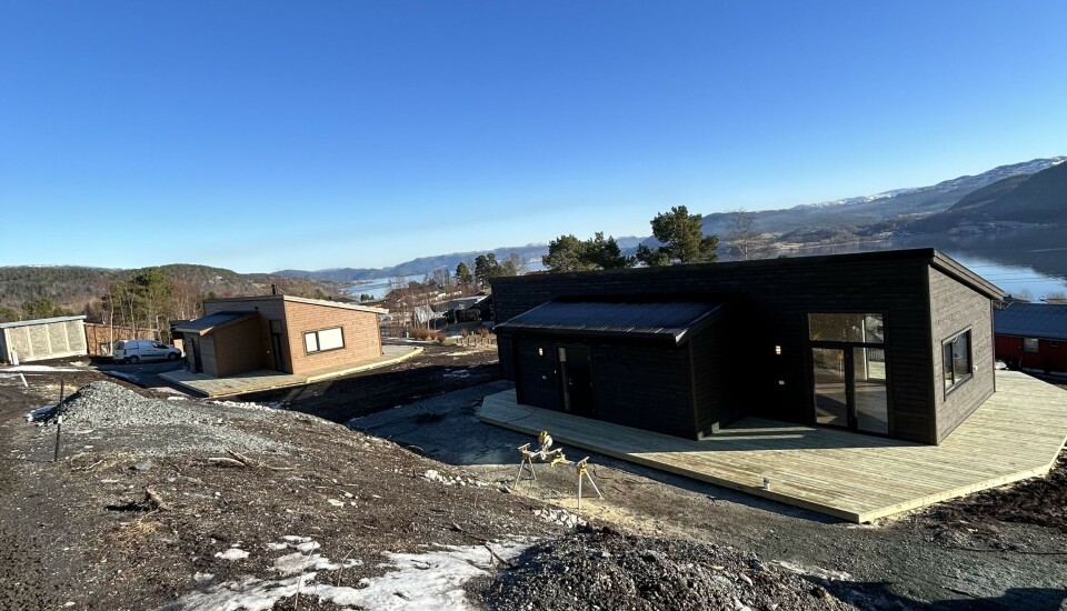 Heim kommune har fått i gang husbygging ved å kjøpe to av de nye boligene, som bygges flere steder i kommunen, og bruke dem som kommunale utleieboliger. Heim kommune har fått i gang husbygging ved å kjøpe to av de nye boligene, som bygges flere steder i kommunen, og bruke dem som kommunale utleieboliger.