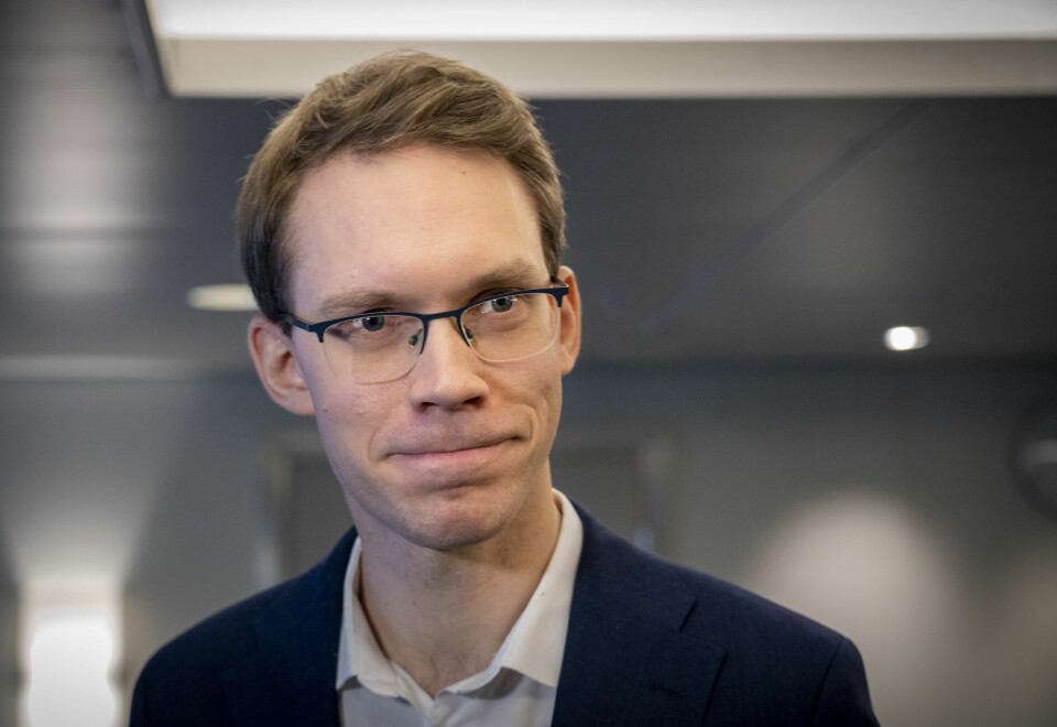 Arbeiderpartiets Eigil Knutsen håper på gode samtaler med budsjettpartner SV om regjeringens nye koronakrisepakke. Arbeiderpartiets Eigil Knutsen håper på gode samtaler med budsjettpartner SV om regjeringens nye koronakrisepakke.