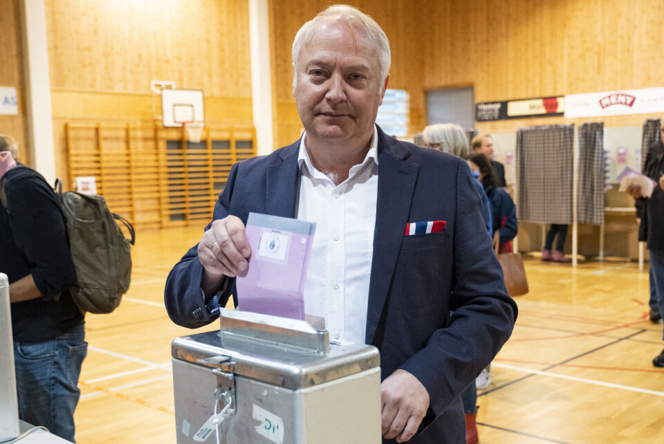 Vidar Kleppe og hans parti Demokratene gjorde et valgskred i Kristiansand. Men nå knaker hele partiet i sammenføyningene etter at fem av åtte styremedlemmer har meldt seg ut. Foto: Tor Erik Schrøder / NTB scanpix Vidar Kleppe og hans parti Demokratene gjorde et valgskred i Kristiansand. Men nå knaker hele partiet i sammenføyningene etter at fem av åtte styremedlemmer har meldt seg ut. Foto: Tor Erik Schrøder / NTB scanpix