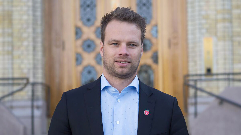 Fremskrittspartiets innvandringspolitiske talsmann, Jon Helgheim, vil stille krav til norskferdigheter for alle som ansettes i kommunale jobber. Foto: Bjørn Inge Bergestuen / Frp / NTB scanpix Fremskrittspartiets innvandringspolitiske talsmann, Jon Helgheim, vil stille krav til norskferdigheter for alle som ansettes i kommunale jobber. Foto: Bjørn Inge Bergestuen / Frp / NTB scanpix