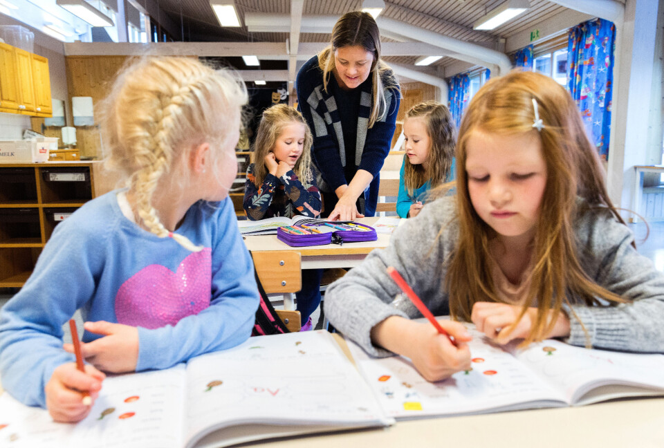 Lærernormen og pedagognormen gjør det vanskelig å få inn folk med sosialfaglig kompetanse i barnehager og skoler, mener rådmann Morten Wolden i Trondheim. Illustrasjonsfoto: Gorm Kallestad / NTB scanpix Lærernormen og pedagognormen gjør det vanskelig å få inn folk med sosialfaglig kompetanse i barnehager og skoler, mener rådmann Morten Wolden i Trondheim. Illustrasjonsfoto: Gorm Kallestad / NTB scanpix