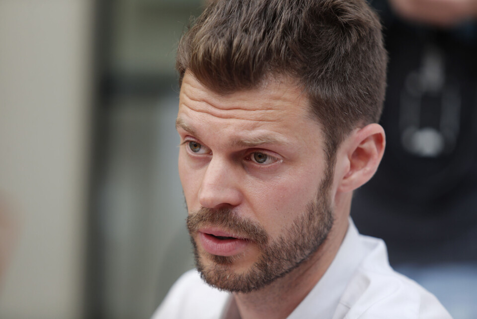 – Slik det ser ut nå, kan vi bli tungen på vektskåla i tunge regioner som Oslo, Viken og Vestland. Det vil si for halvparten av Norges befolkning, sier Rødt-leder Bjørnar Moxnes i forkant av partiets landsmøte til helgen. Bildet er fra partiets sommerpressekonferanse i Oslo i juni i fjor. Foto: Terje Bendiksby / NTB scanpix – Slik det ser ut nå, kan vi bli tungen på vektskåla i tunge regioner som Oslo, Viken og Vestland. Det vil si for halvparten av Norges befolkning, sier Rødt-leder Bjørnar Moxnes i forkant av partiets landsmøte til helgen. Bildet er fra partiets sommerpressekonferanse i Oslo i juni i fjor. Foto: Terje Bendiksby / NTB scanpix