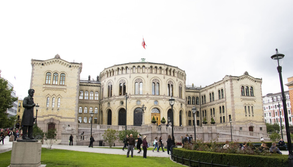 65 personer utgjør et folkepanel. - Dette er en helt ny måte å involvere folk på når vi utformer politikk, sier digitaliserings- og forvaltningsminister Karianne Tung (Ap).