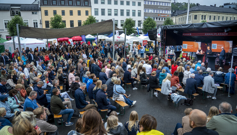 Istedenfor å være en dynamisk arena for fruktbare diskusjoner, har Arendalsuka kanskje blitt en arena hvor de samme meningene blir gjenfortalt og forsterket uten reell motstand, skriver Eirik Leren.