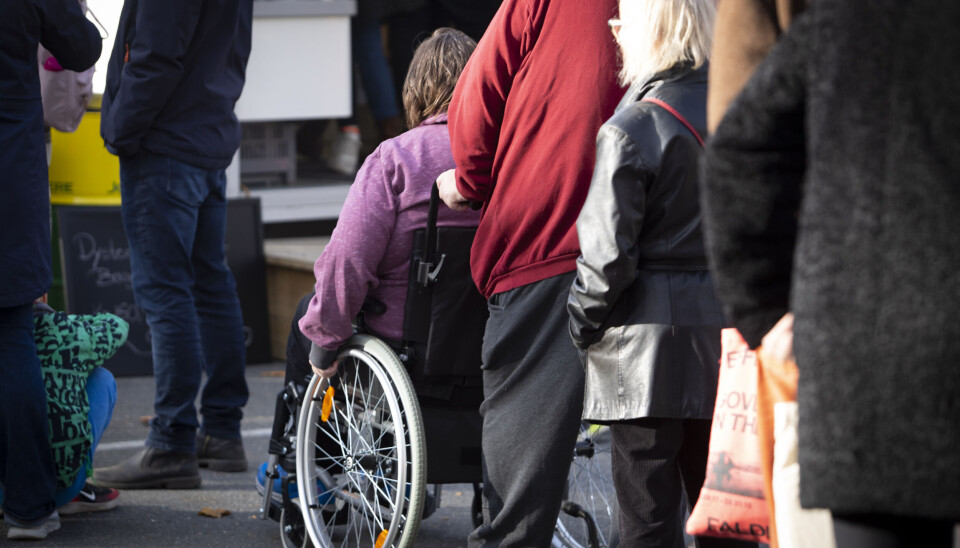Det er positivt at KS ønsker styrket implementering av FN-konvensjonen om funksjonshemmedes rettigheter (CRPD) . Samtidig er det verdt å nevne at CRPD i sin helhet allerede er folkerettslig bindende for norske myndigheter.